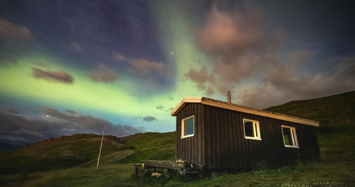 best time to see northern lights in iceland 2024